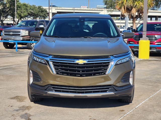 Used 2023 Chevrolet Equinox LT image 2