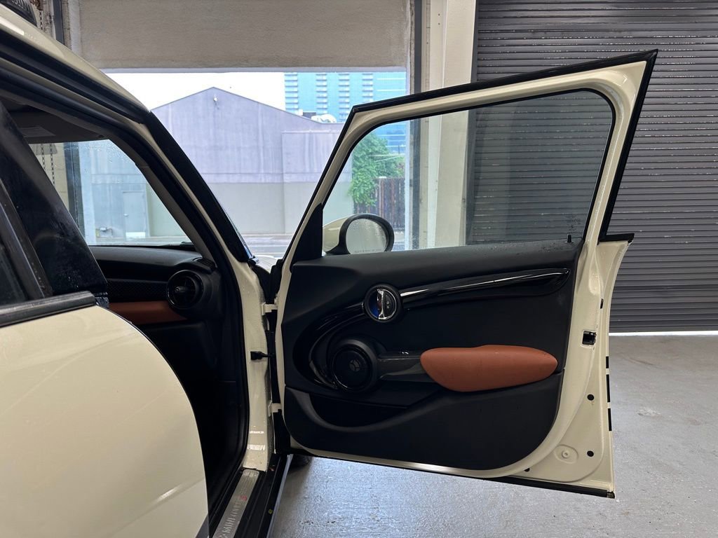 Used 2021 MINI Cooper S w/ Signature Upholstery Package image 14