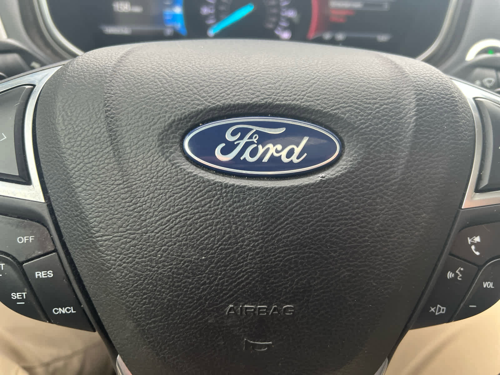 Used 2018 Ford Fusion SE w/ Fusion SE Technology Package image 22