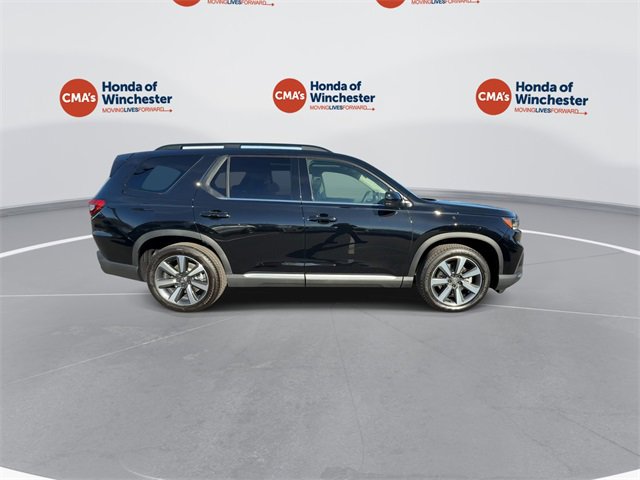 New 2025 Honda Pilot Touring image 11