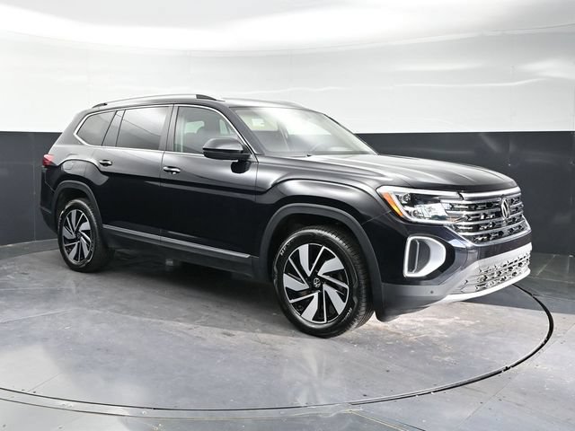 Used 2025 Volkswagen Atlas SEL AWD/4WD image 3