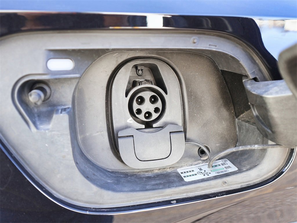 Certified 2024 Volkswagen ID.4 Standard image 9