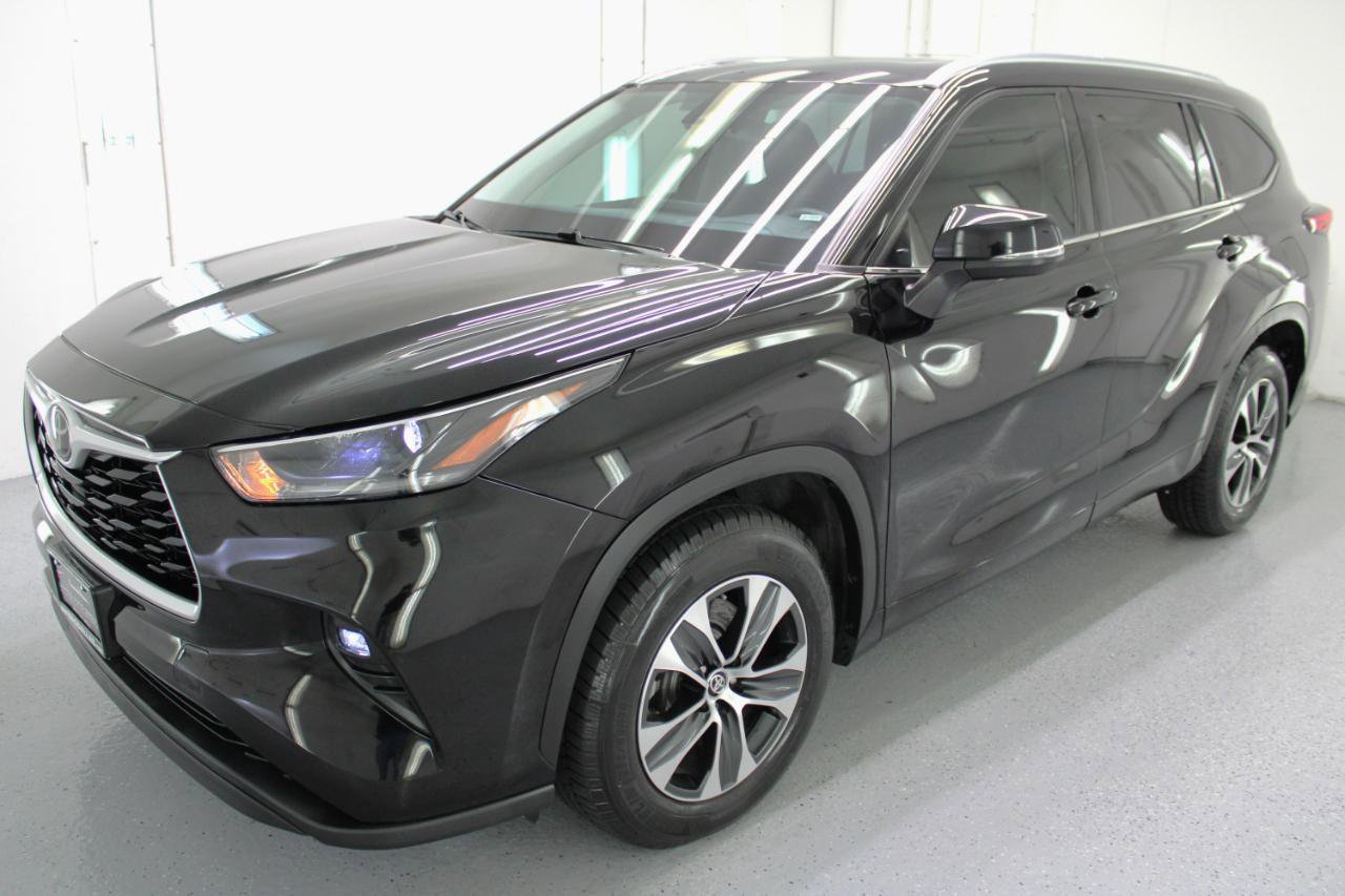Used 2021 Toyota Highlander XLE image 5