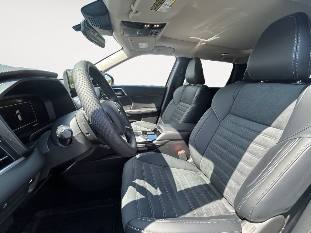 New 2026 Mitsubishi Outlander SE FWD image 9