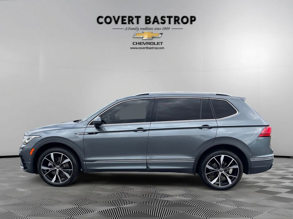 Used 2022 Volkswagen Tiguan SEL R-Line image 3