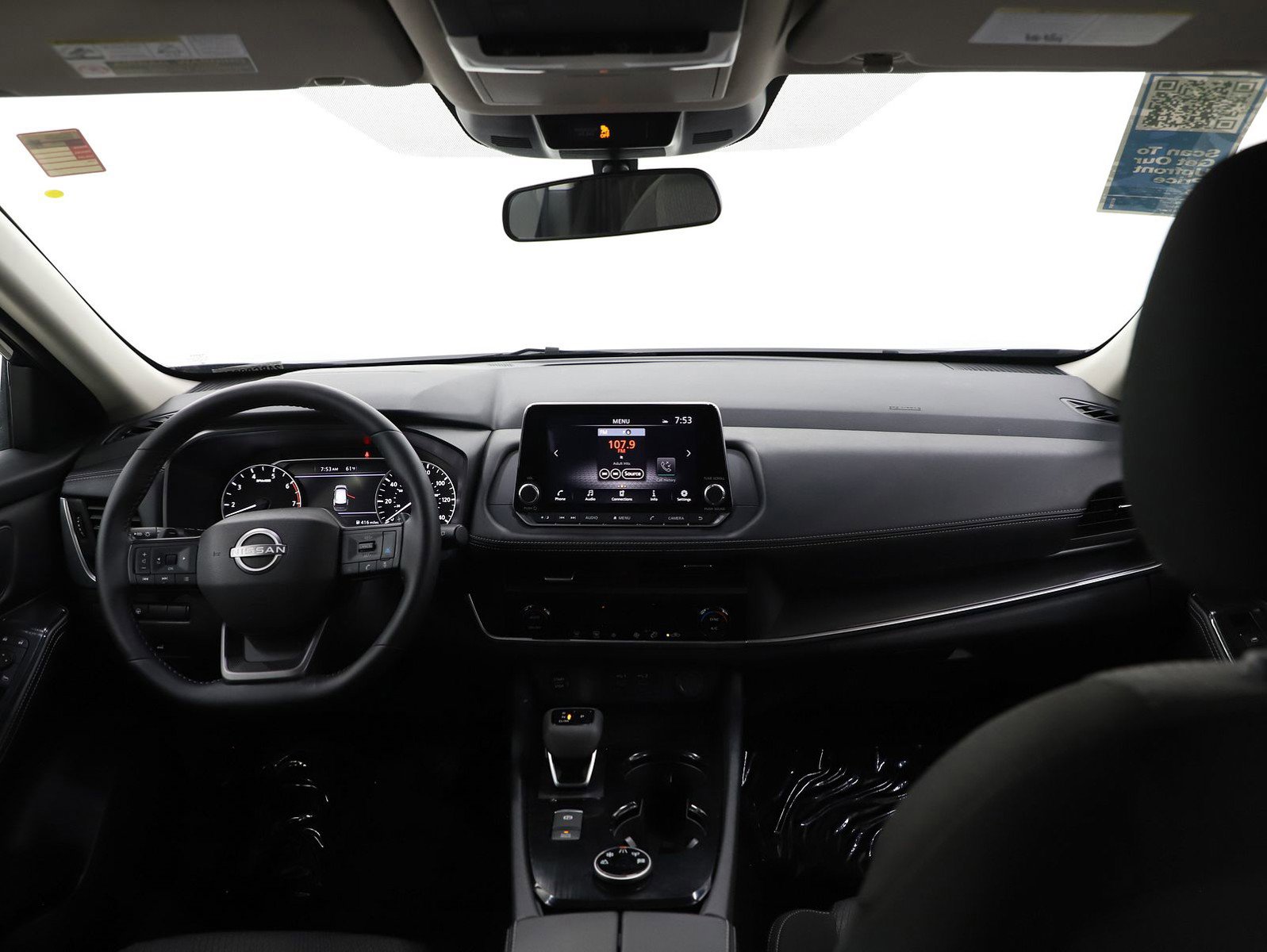 Used 2025 Nissan Rogue SV image 14