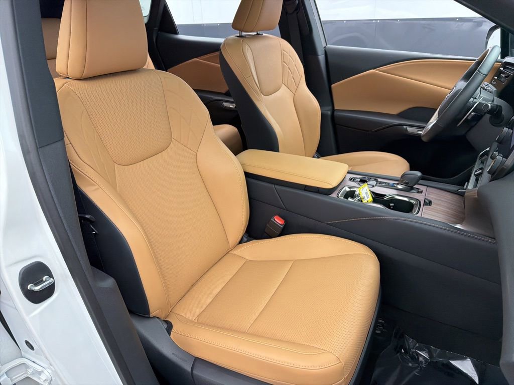 Used 2025 Lexus RX 350 Premium w/ Accessory Package image 26
