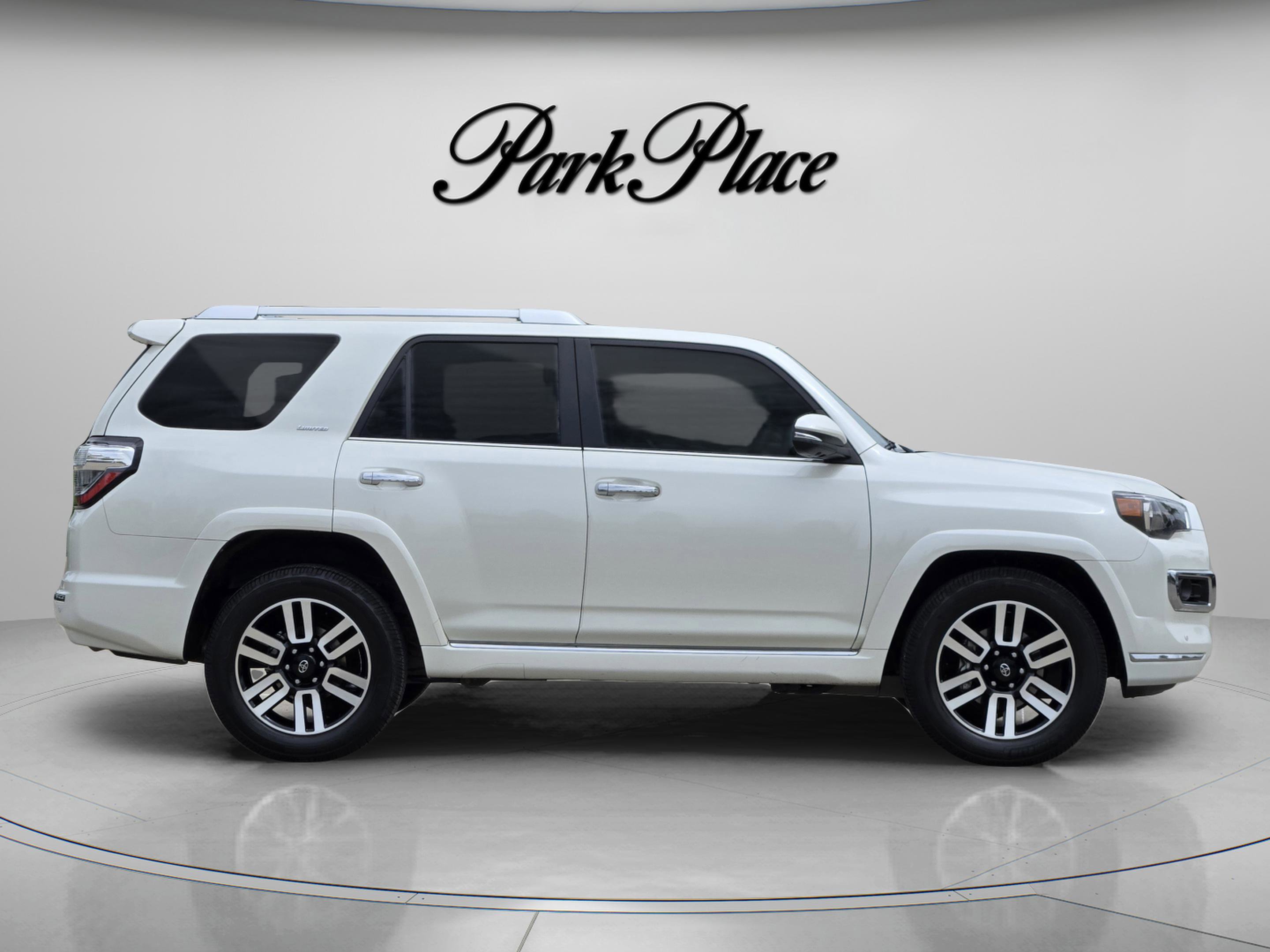 Used 2022 Toyota 4Runner Limited RWD image 6
