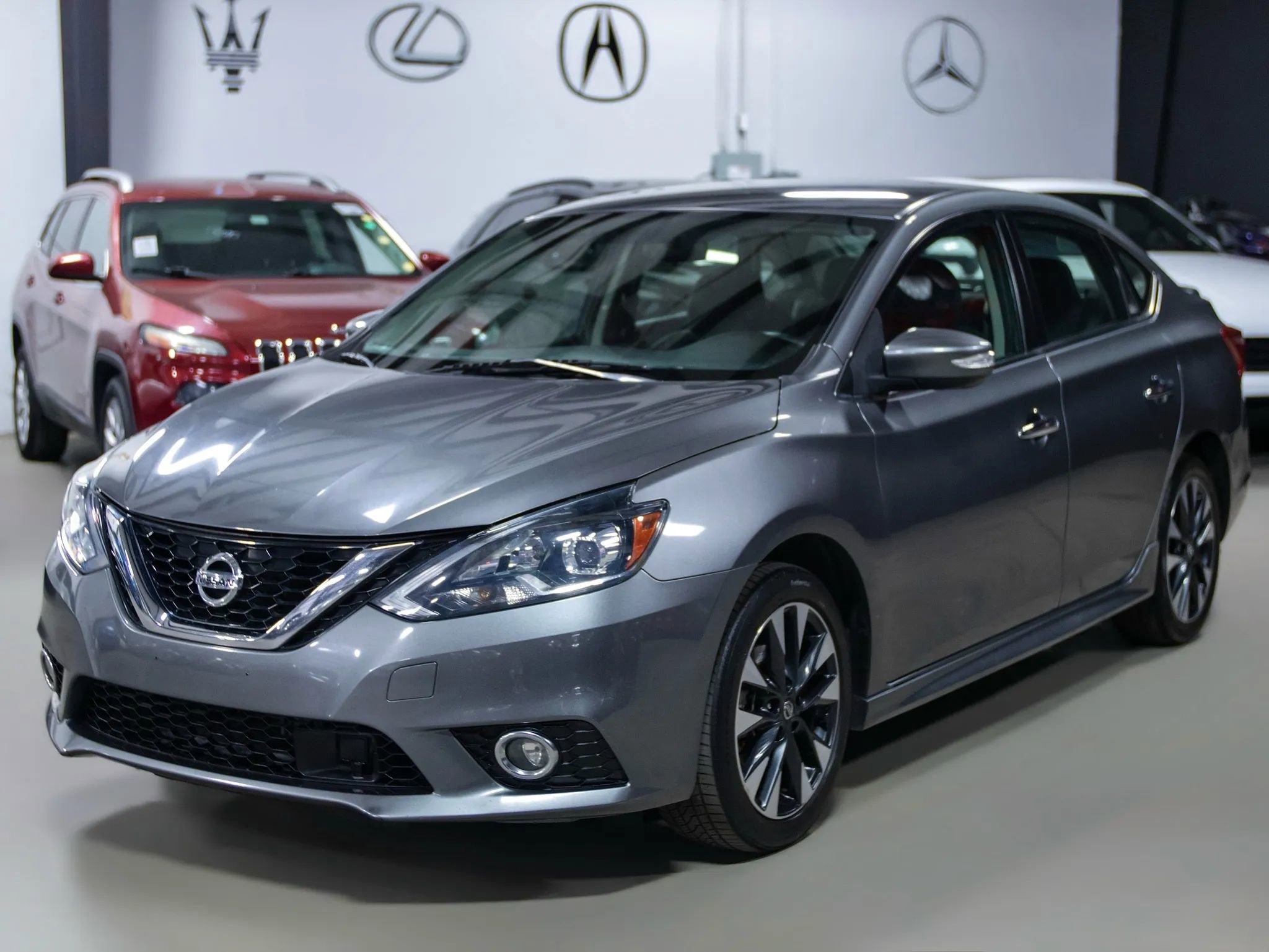 Used 2019 Nissan Sentra SR FWD image 5