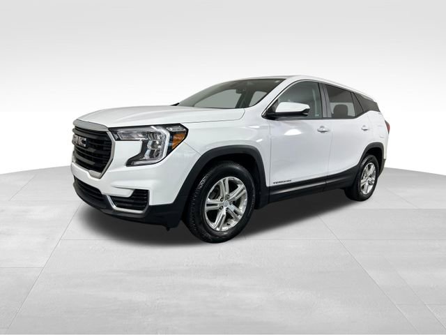 Used 2023 GMC Terrain SLE image 2