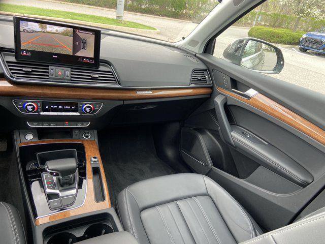 Used 2023 Audi Q5 2.0T Premium Plus w/ Premium Plus Package AWD/4WD image 16