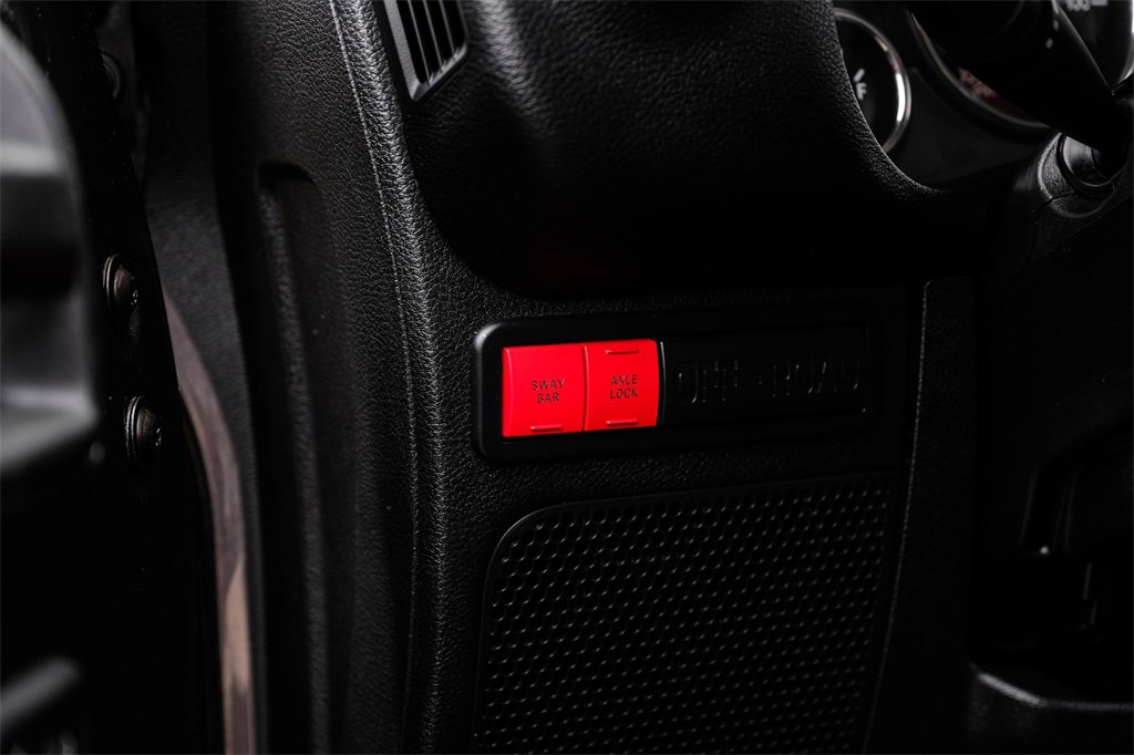 Used 2017 Jeep Wrangler Unlimited Rubicon image 26