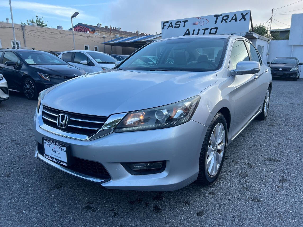 Used 2014 Honda Accord EX image 2