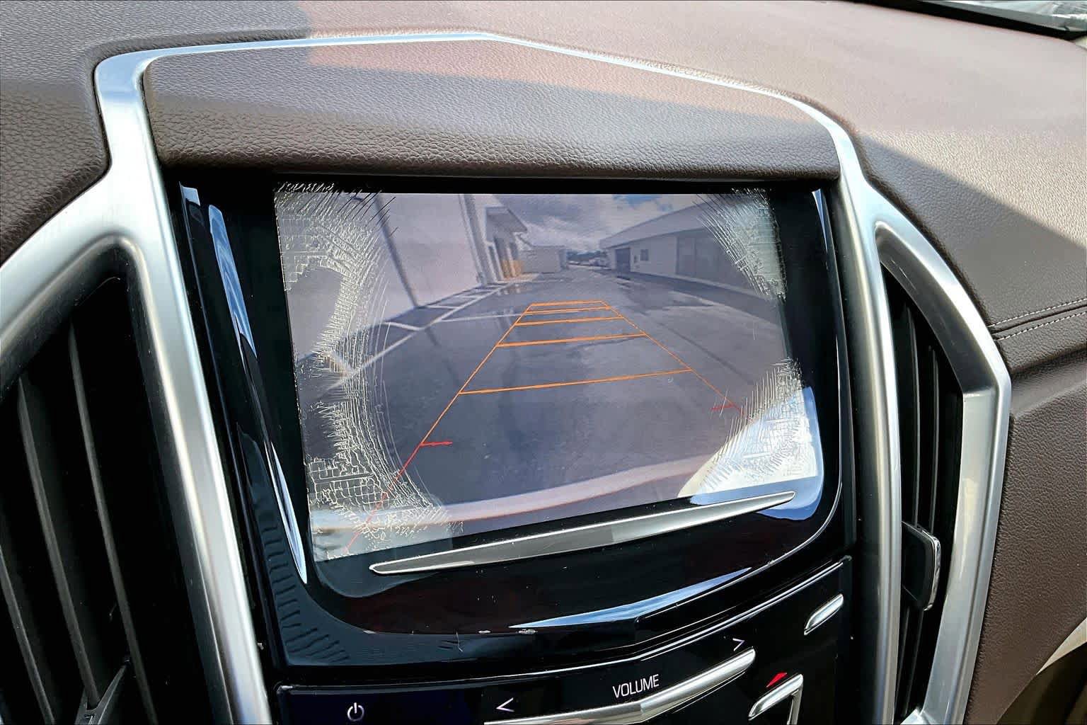 Used 2015 Cadillac SRX Luxury w/ Driver Awareness Package FWD image 28