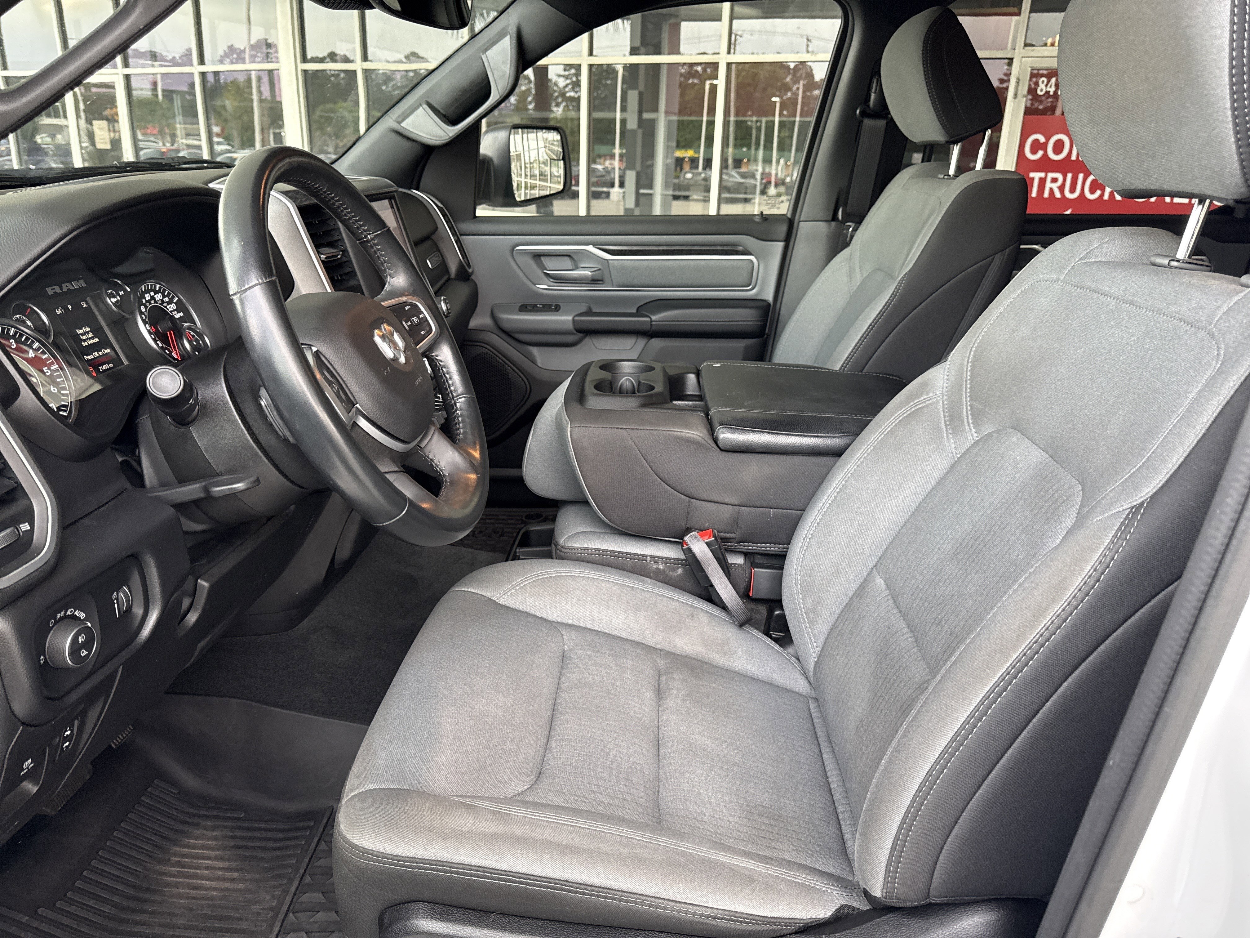 Used 2022 RAM 1500 Big Horn AWD/4WD image 26