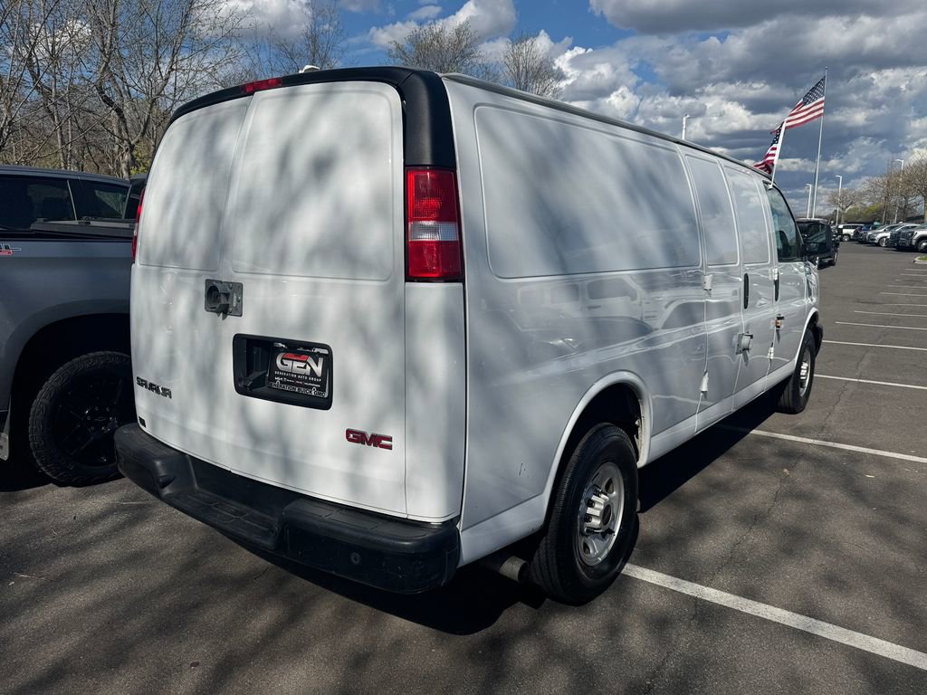 Certified 2023 GMC Savana 3500 Extended w/ Driver Convenience Package RWD image 4