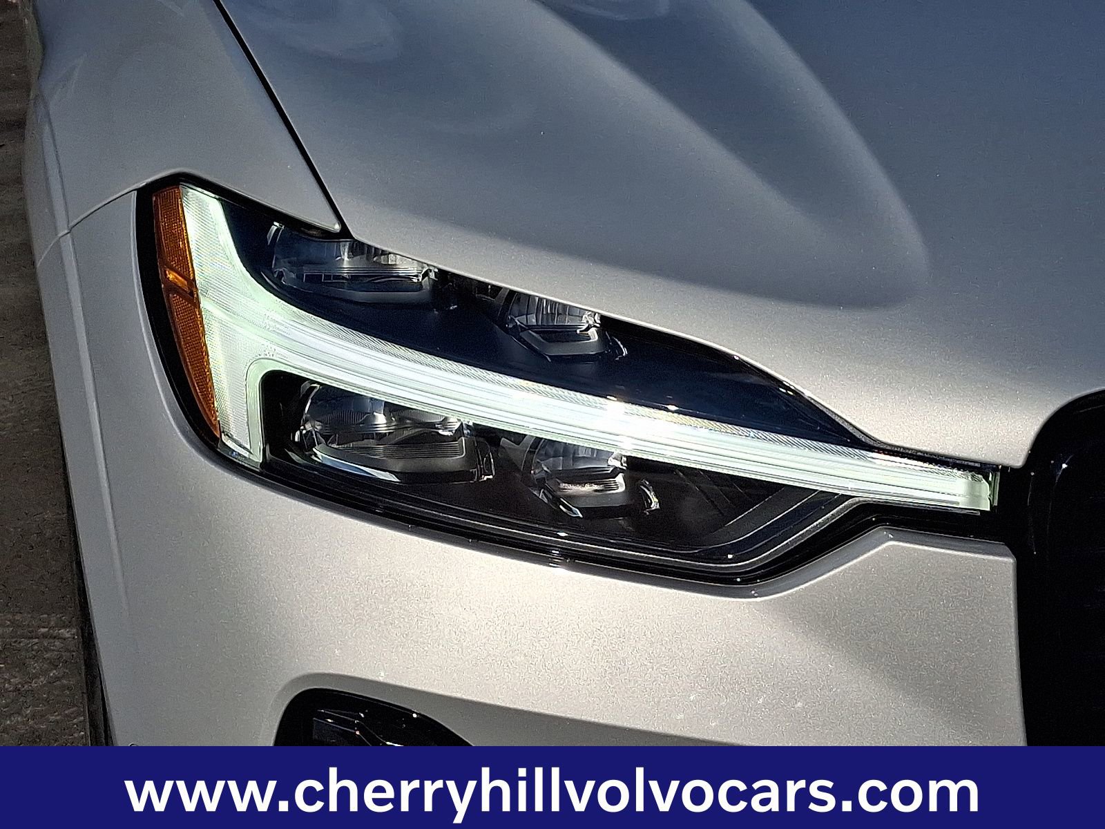 Certified 2025 Volvo XC60 B5 Plus image 10