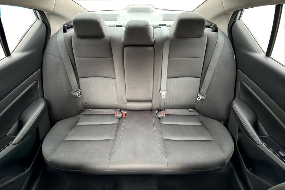Used 2021 Nissan Altima 2.5 SV FWD image 13