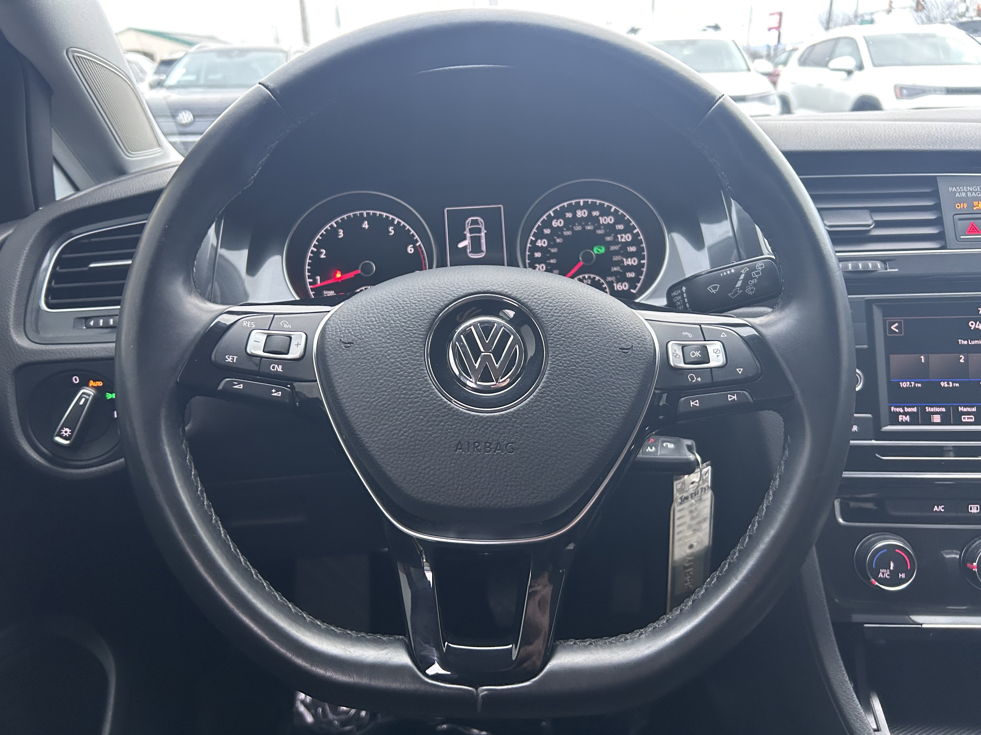 Used 2018 Volkswagen Golf S image 11