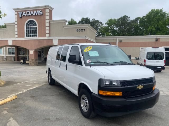 Used 2022 Chevrolet Express 3500 Extended w/ Driver Convenience Package RWD image 1