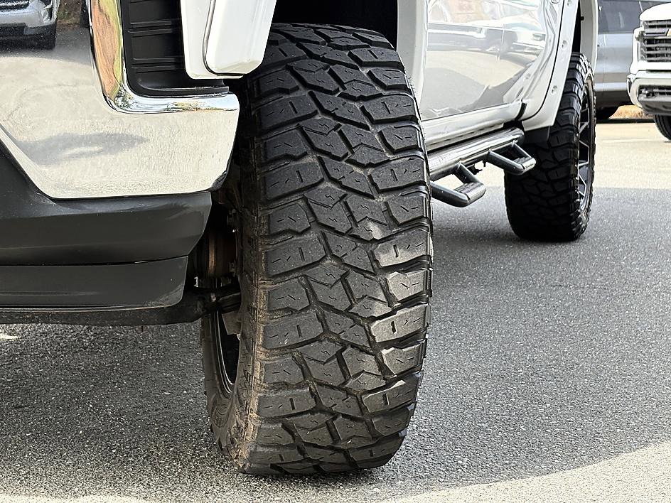 Used 2019 Chevrolet Silverado 1500 LT w/ Convenience Package image 24