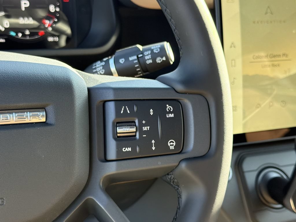 New 2026 Land Rover Defender 110 X-Dynamic SE AWD/4WD image 23