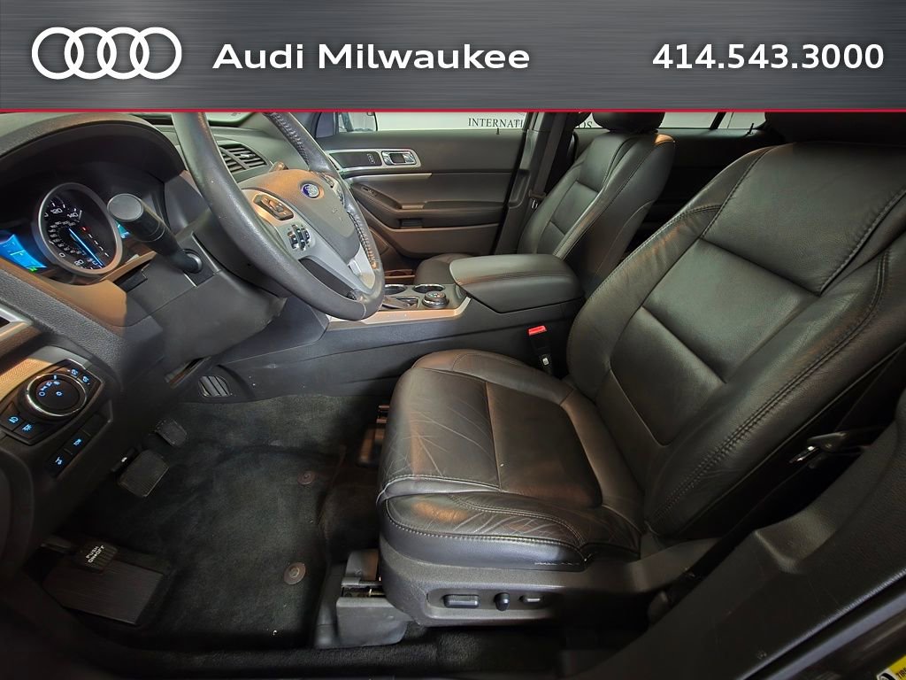 Used 2014 Ford Explorer XLT w/ Equipment Group 202A image 16