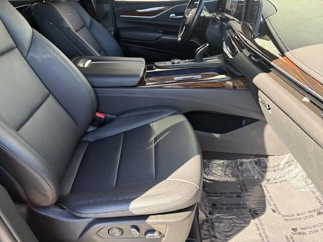 Used 2023 Cadillac Escalade Luxury RWD image 8