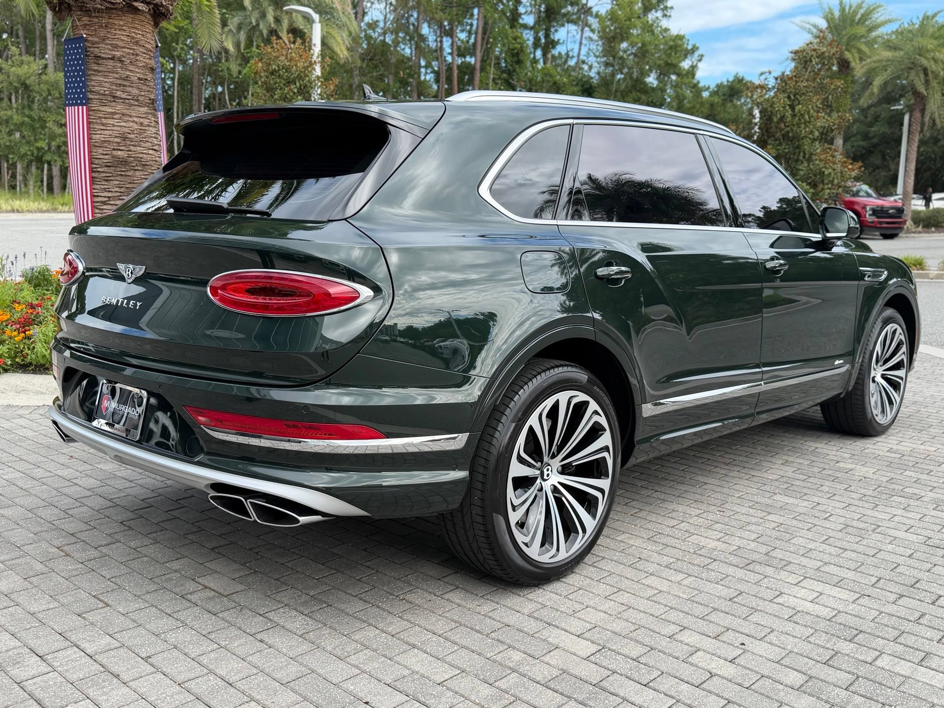 Certified 2024 Bentley Bentayga Extended Wheelbase AWD/4WD image 21