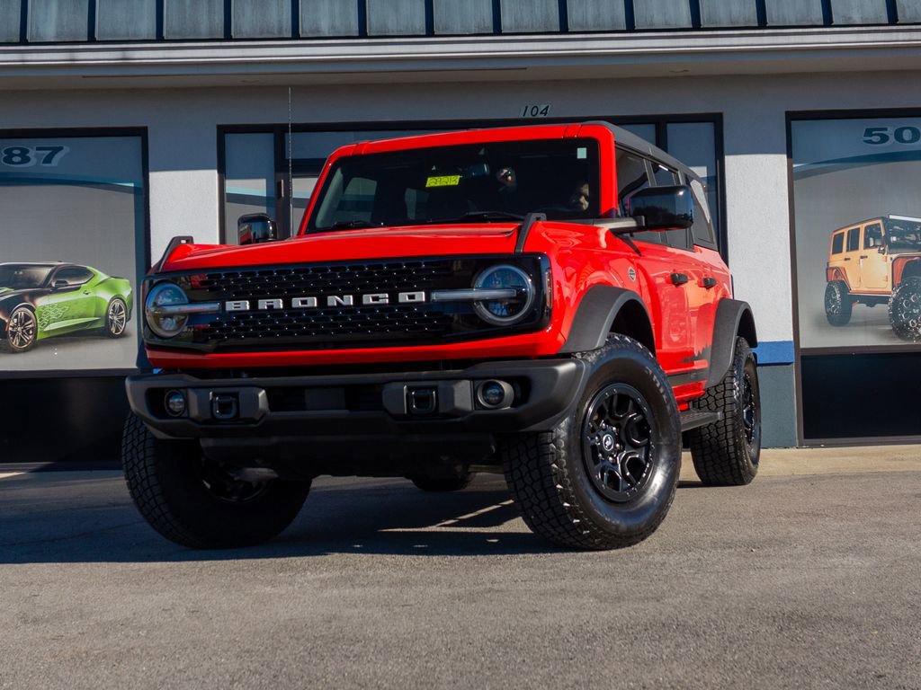 Used 2023 Ford Bronco Wildtrak image 12