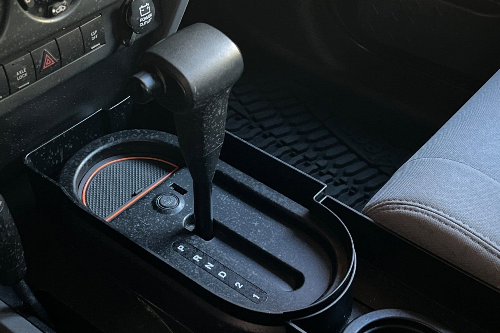 Used 2008 Jeep Wrangler Unlimited Rubicon w/ Dual Top Group image 25