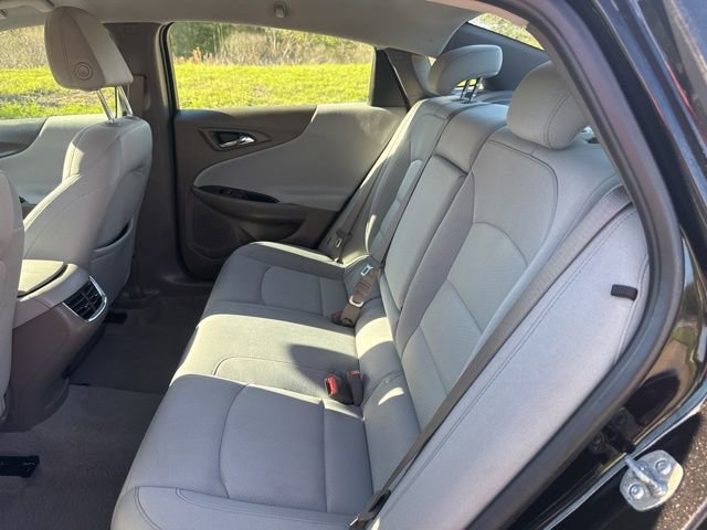 Used 2025 Chevrolet Malibu LT image 13