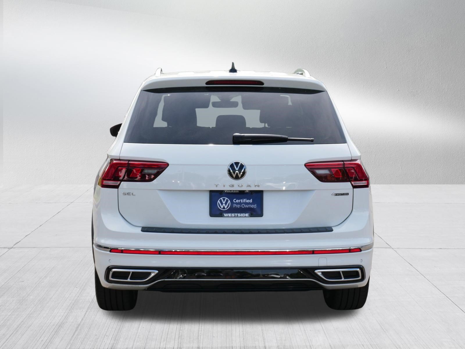 Certified 2024 Volkswagen Tiguan SEL R-Line AWD/4WD image 6