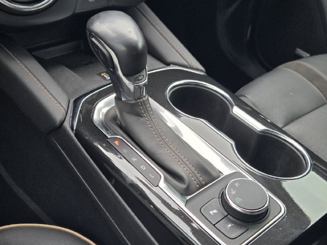 Used 2019 Chevrolet Blazer Premier w/ Driver Confidence II Package FWD image 13