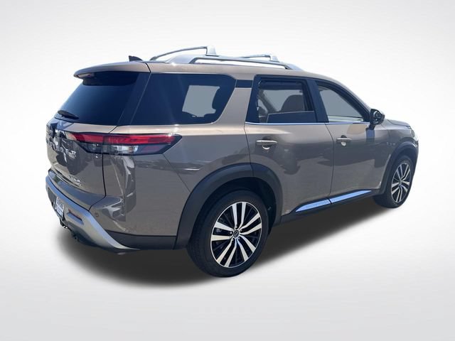 Used 2023 Nissan Pathfinder Platinum AWD/4WD image 8