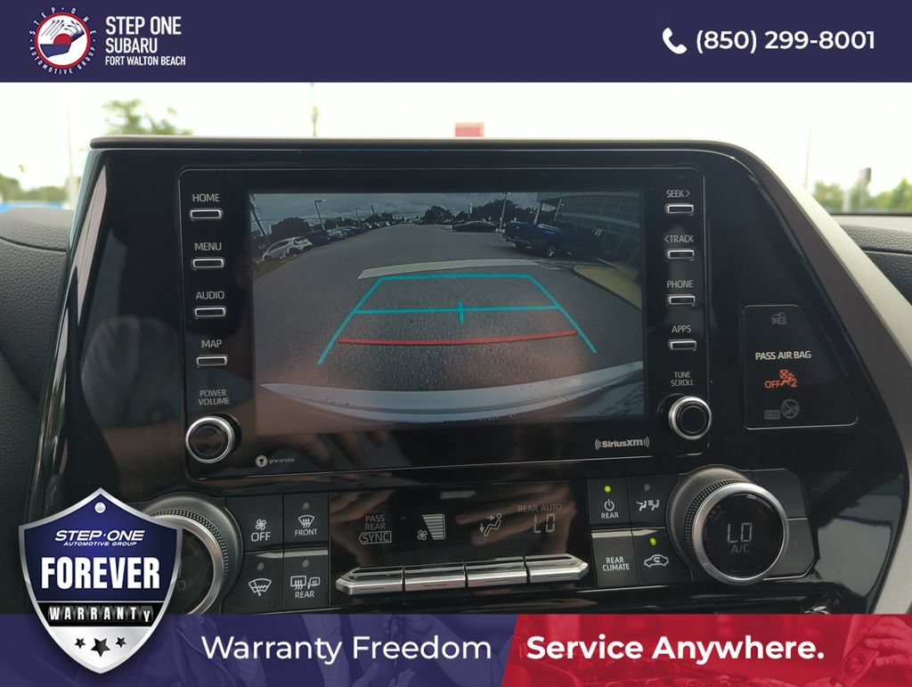 Used 2021 Toyota Highlander L FWD image 26