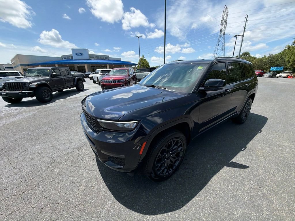 Used 2024 Jeep Grand Cherokee L Summit w/ High Altitude Package AWD/4WD image 26