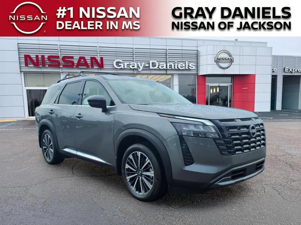 New 2026 Nissan Pathfinder Platinum w/ Accent Package
