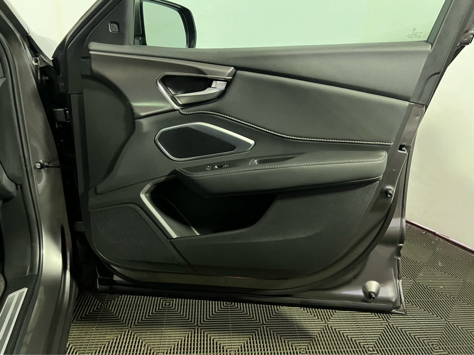 Used 2026 Acura RDX SH-AWD image 31