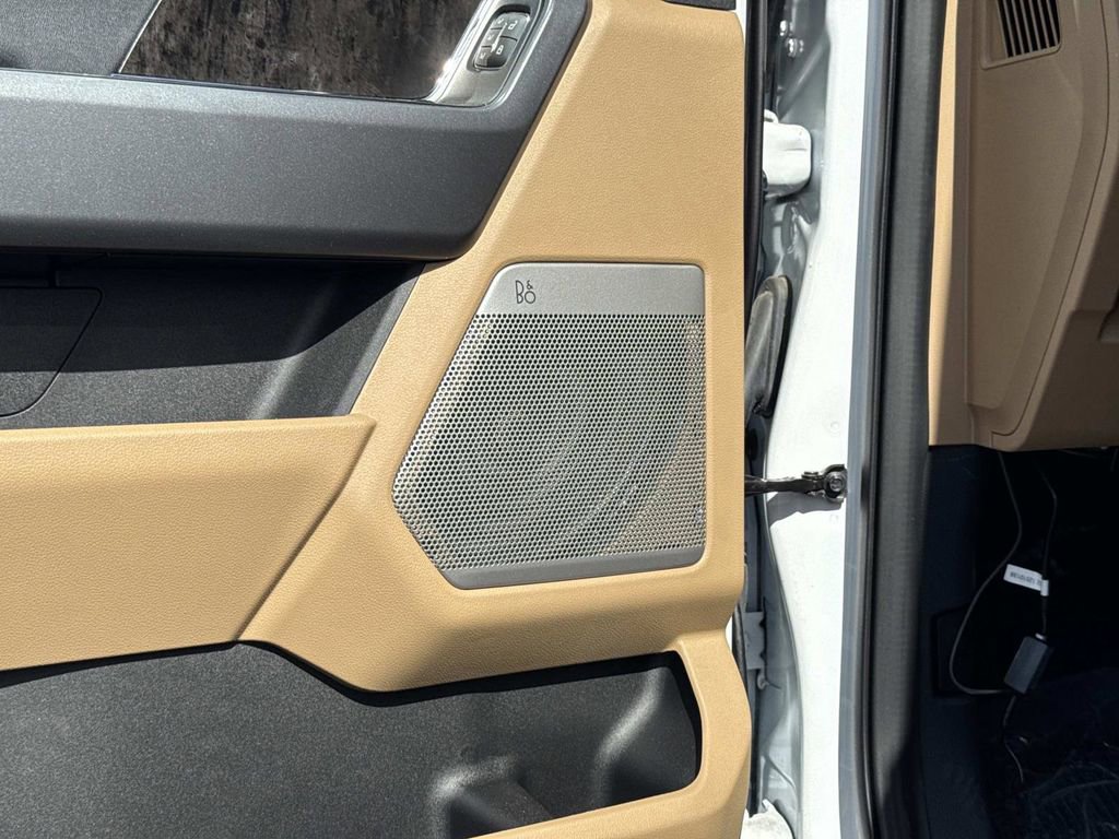 New 2025 Ford F350 Lariat w/ Lariat Ultimate Package image 18