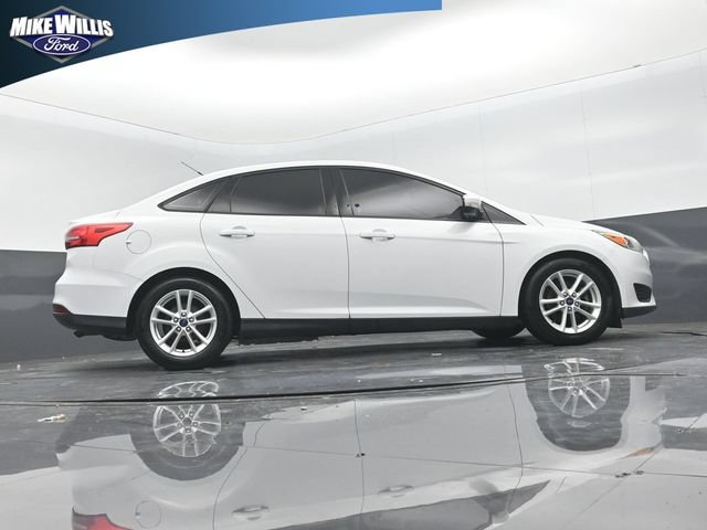 Used 2015 Ford Focus SE FWD image 24