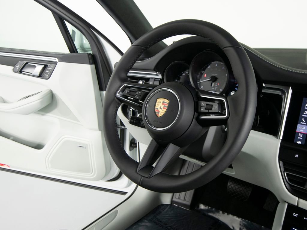 New 2026 Porsche Macan S image 31