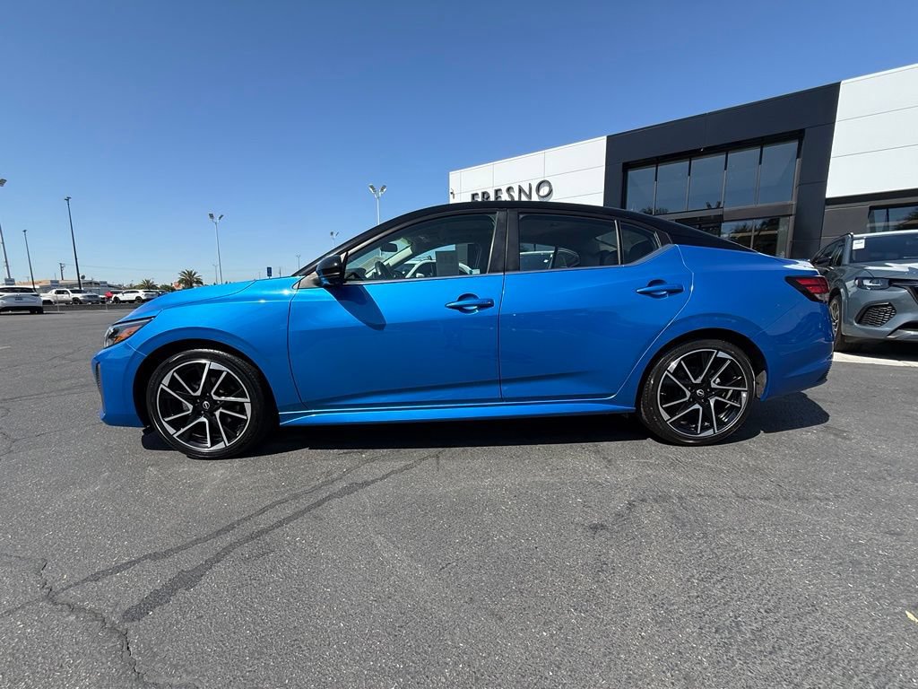 Used 2025 Nissan Sentra SR w/ SR Premium Package FWD image 7