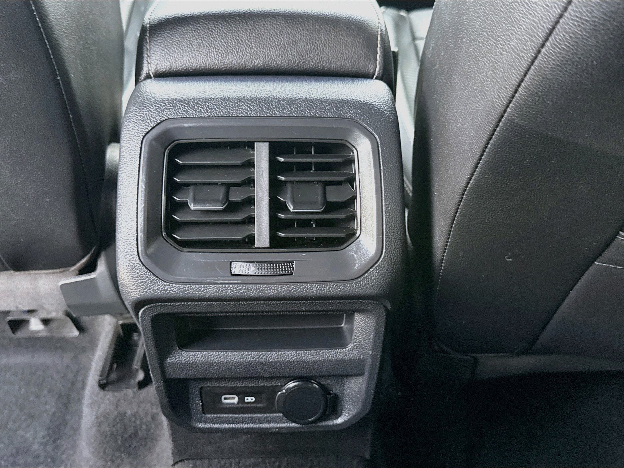 Used 2022 Volkswagen Tiguan SEL R-Line AWD/4WD image 20