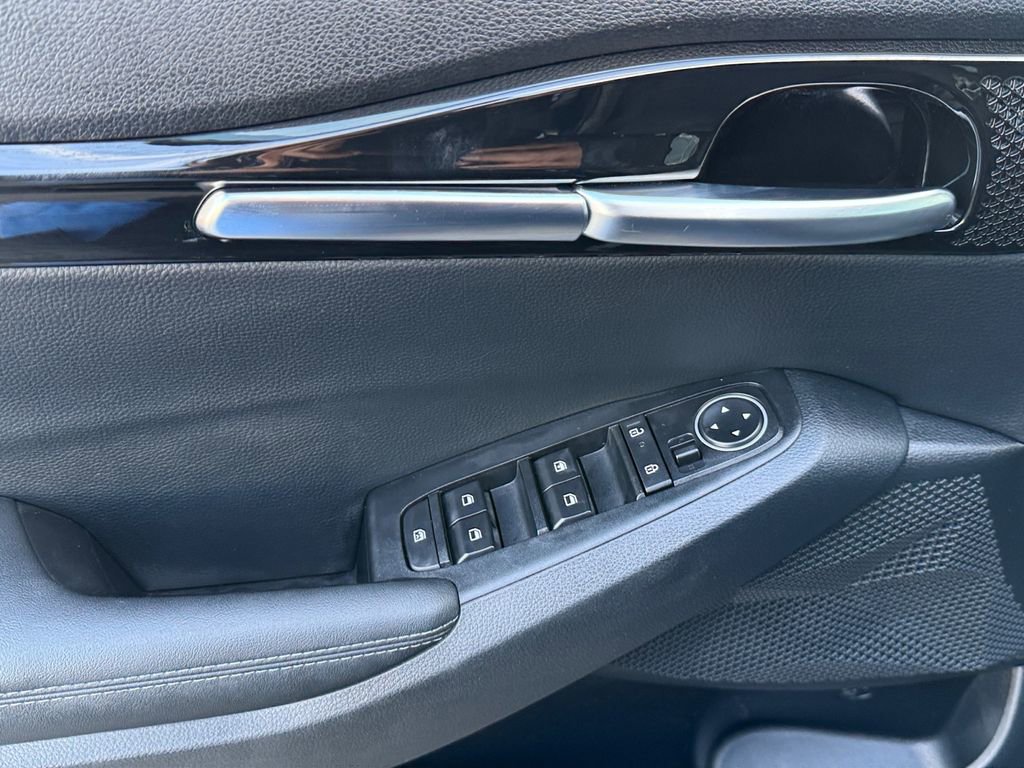 Certified 2024 Kia Seltos S image 11