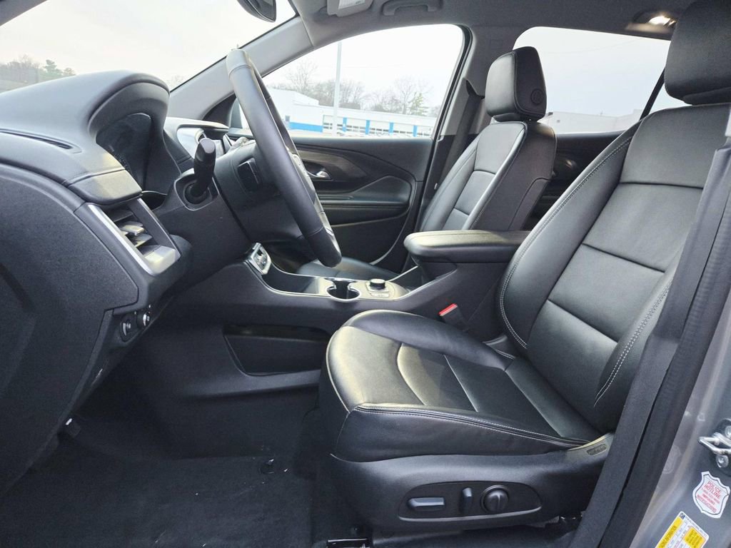 Used 2024 GMC Terrain SLT image 11