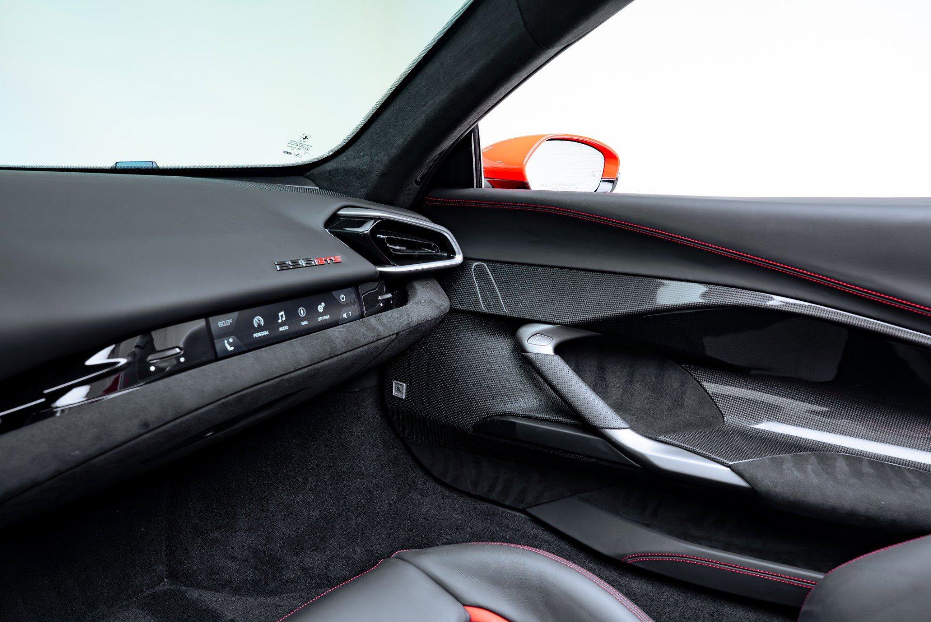 Used 2023 Ferrari 296 GTS RWD image 65