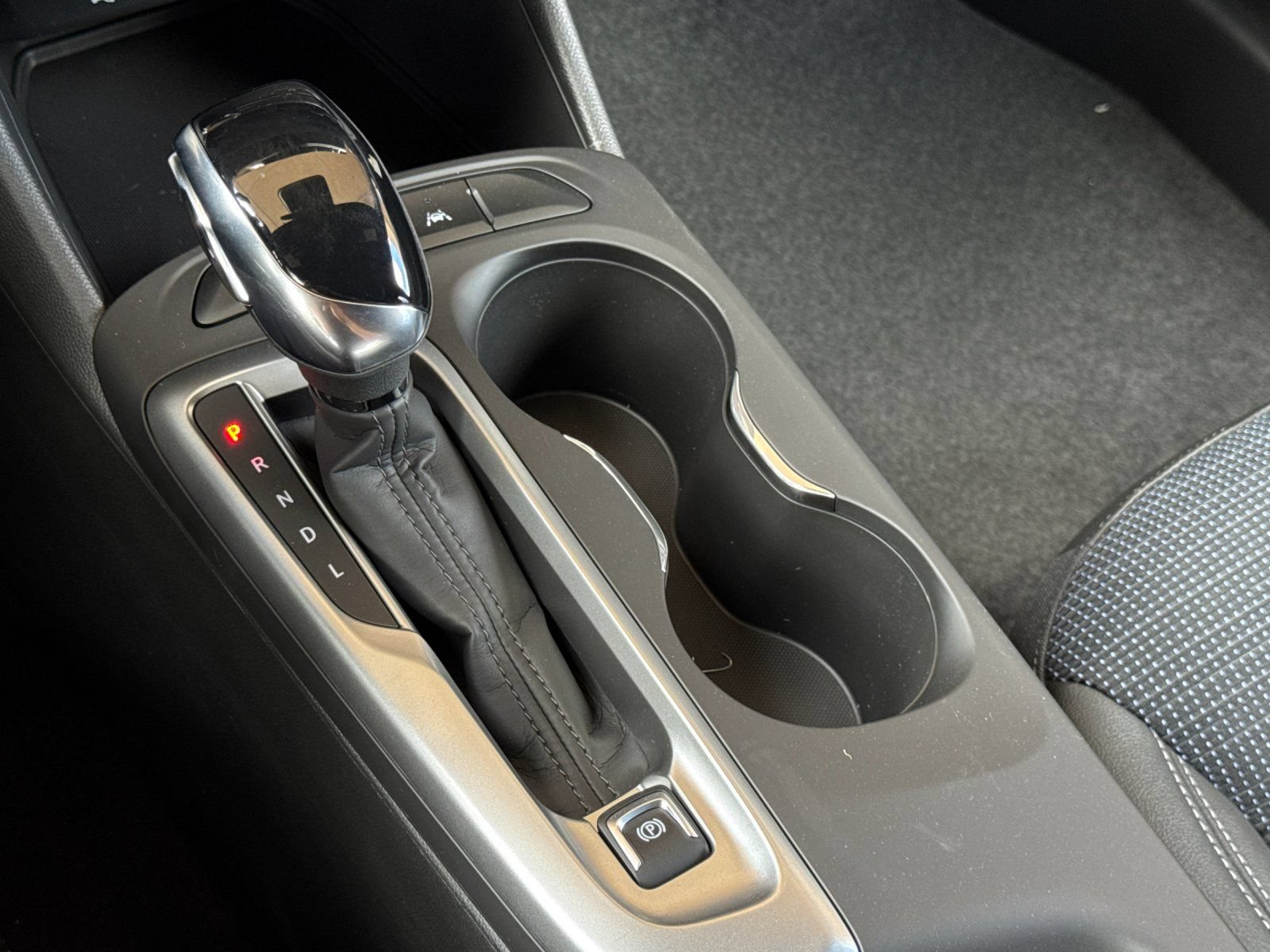 New 2026 Buick Envista Sport Touring FWD image 21
