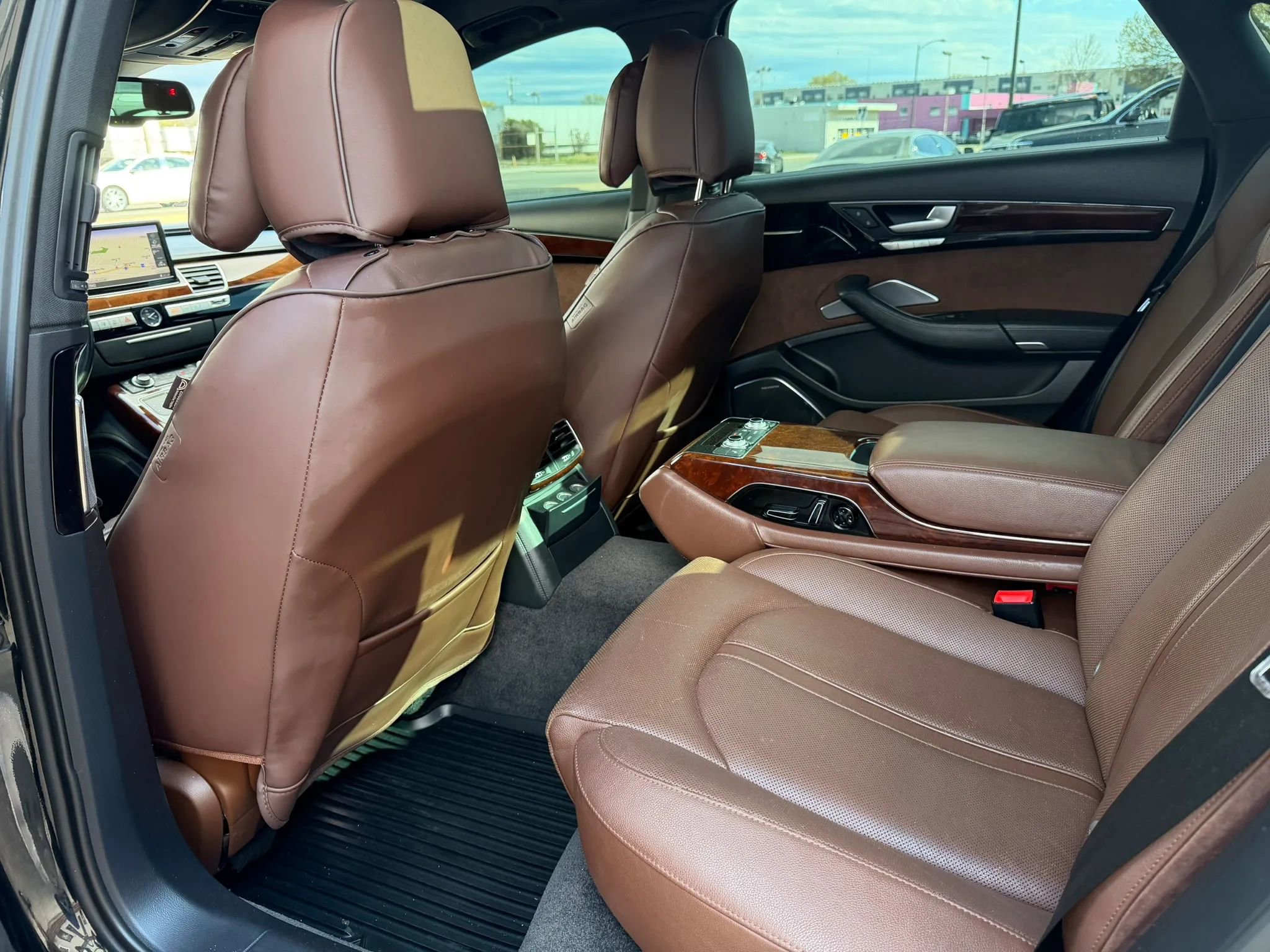 Used 2012 Audi A8 L 4.2 image 14