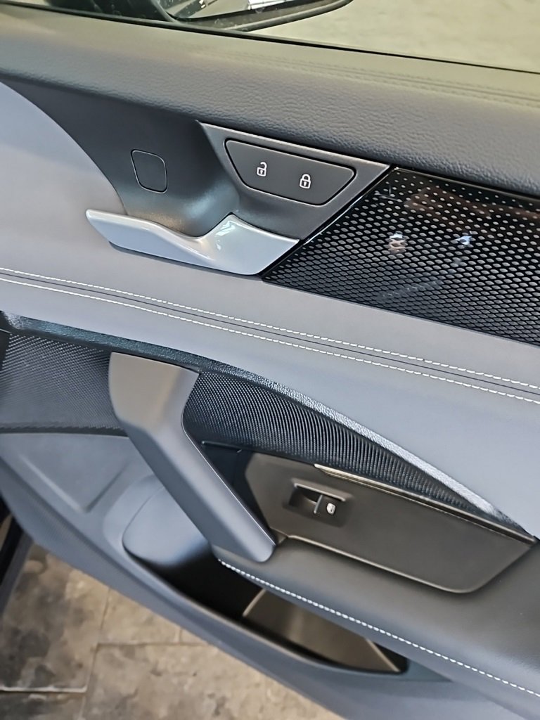 New 2026 Volkswagen Tiguan SE image 12